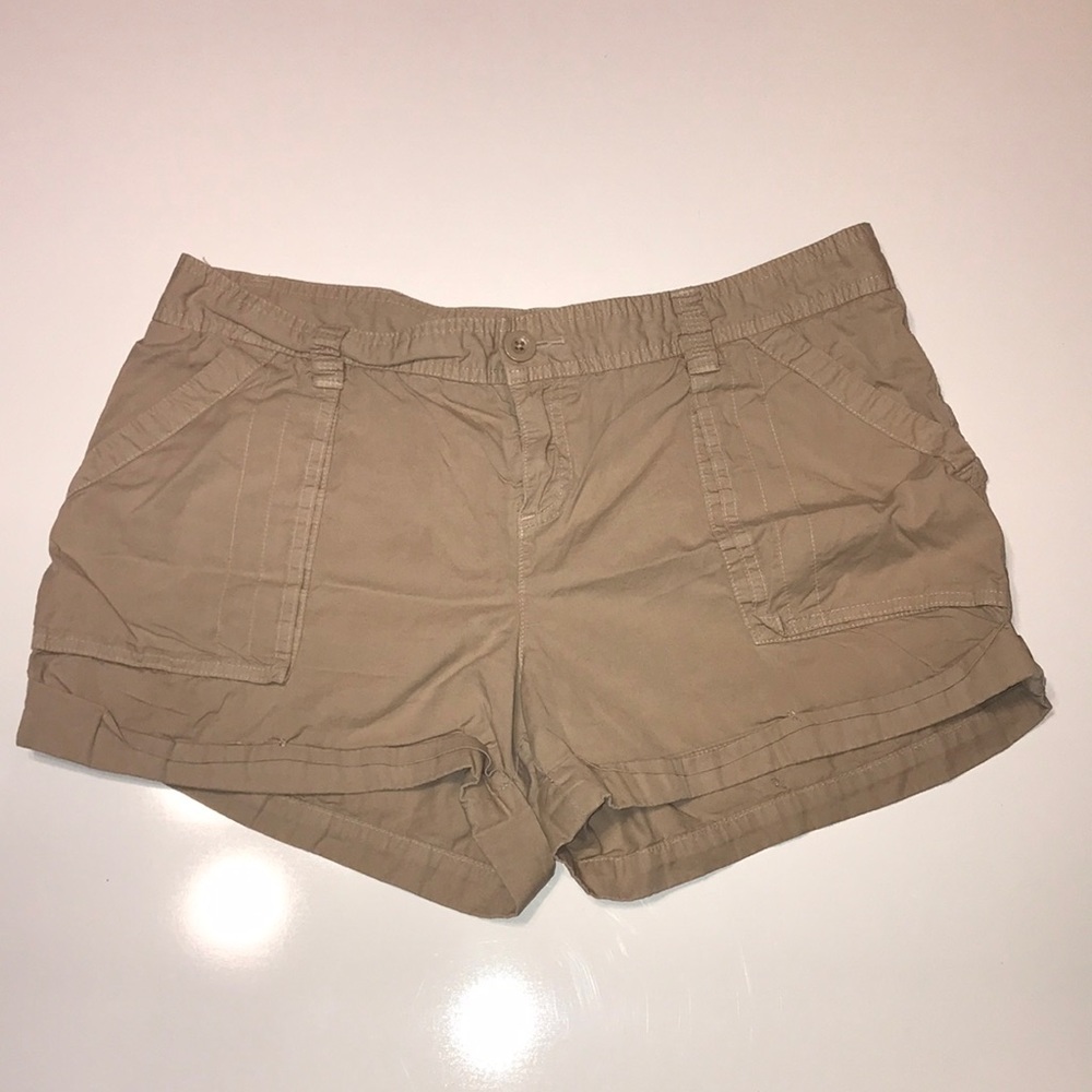 Old Navy Shorts Size 14  Khaki color